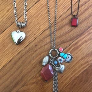 Vintage costume jewelry - 3 pendant necklaces